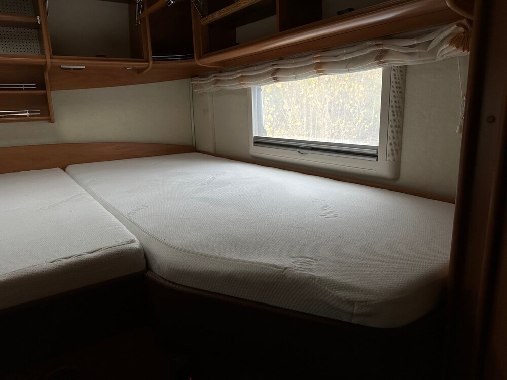 Iveco Concorde Carver 771L Kampeerwagen 177pk 2009, T-562-NV