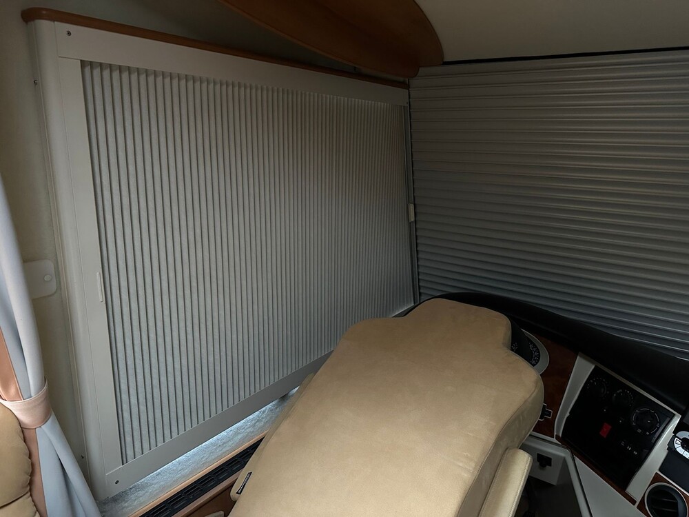 Iveco Concorde Carver 771L Kampeerwagen 177pk 2009, T-562-NV