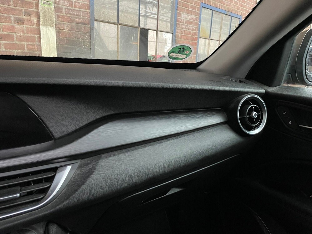 Alfa Romeo Stelvio 2.0 T AWD Super 200pk 2018 -Orig NL-, SR-834-L