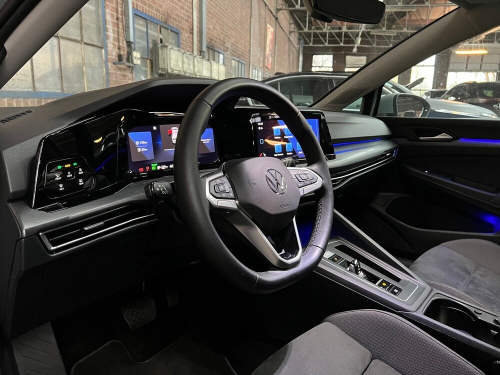 Volkswagen Golf MK8 1.4 eHybrid Style 204pk 2021 Plug-in Hybride , S-197-PG