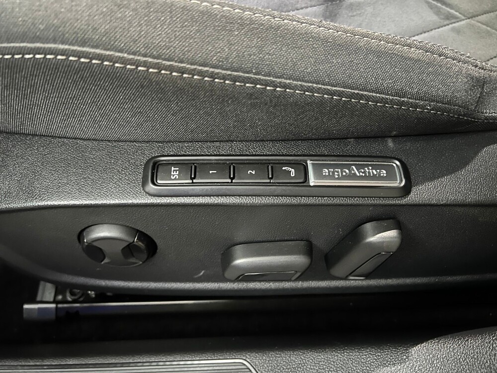 Volkswagen Golf MK8 1.4 eHybrid Style 204pk 2021 Plug-in Hybride , S-197-PG