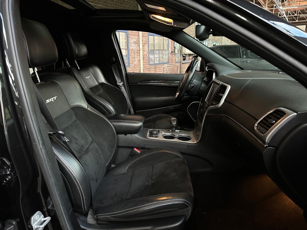 Jeep Grand Cherokee SRT8 6.4 V8 468pk 2014 -Orig. NL-, VH-541-B