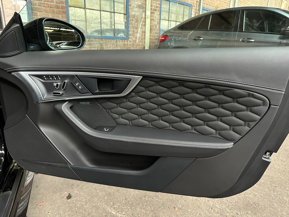 Jaguar F-TYPE SVR 5.0 V8 Coupé AWD BLACK-EDITION 575hp 2018, N-982-JF