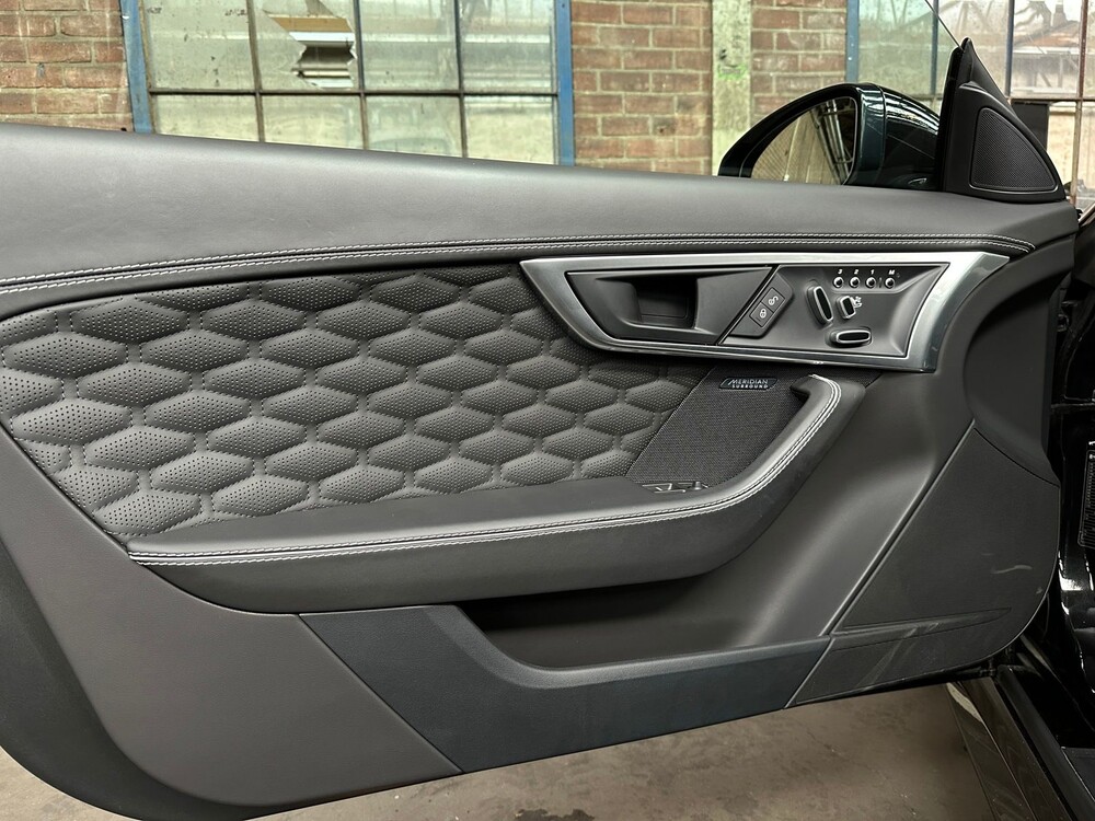 Jaguar F-TYPE SVR 5.0 V8 Coupé AWD BLACK-EDITION 575hp 2018, N-982-JF