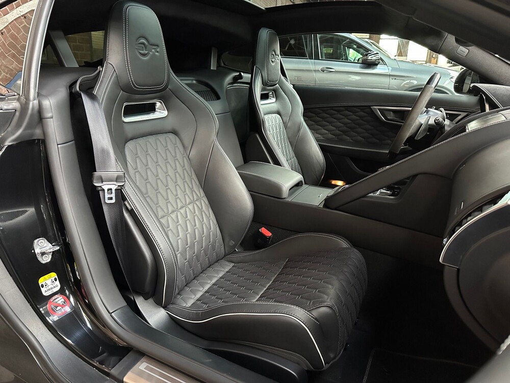 Jaguar F-TYPE SVR 5.0 V8 Coupé AWD BLACK-EDITION 575hp 2018, N-982-JF