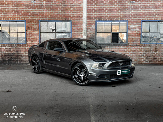 Ford Mustang 3.7 V6 305hp 2014, S-226-SJ