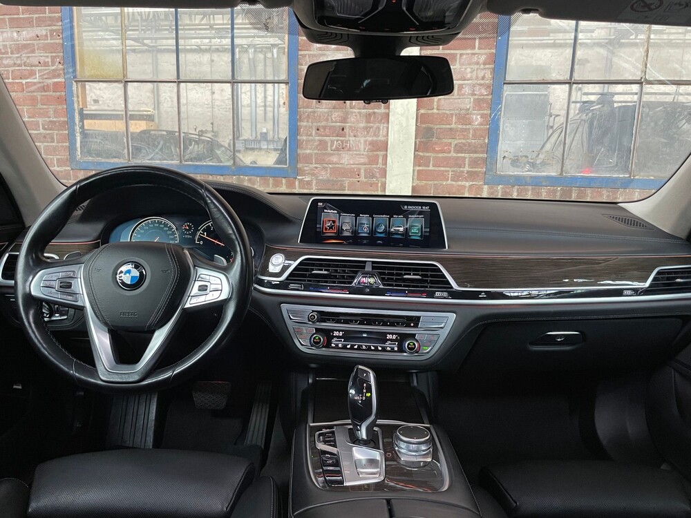 BMW 750Li High Executive 449hp 2016 7-Series, PL-586-X