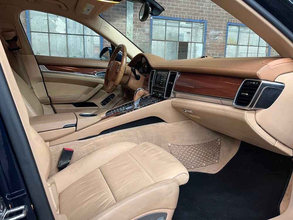 Porsche Panamera 4S 4.8 V8 400hp 2010