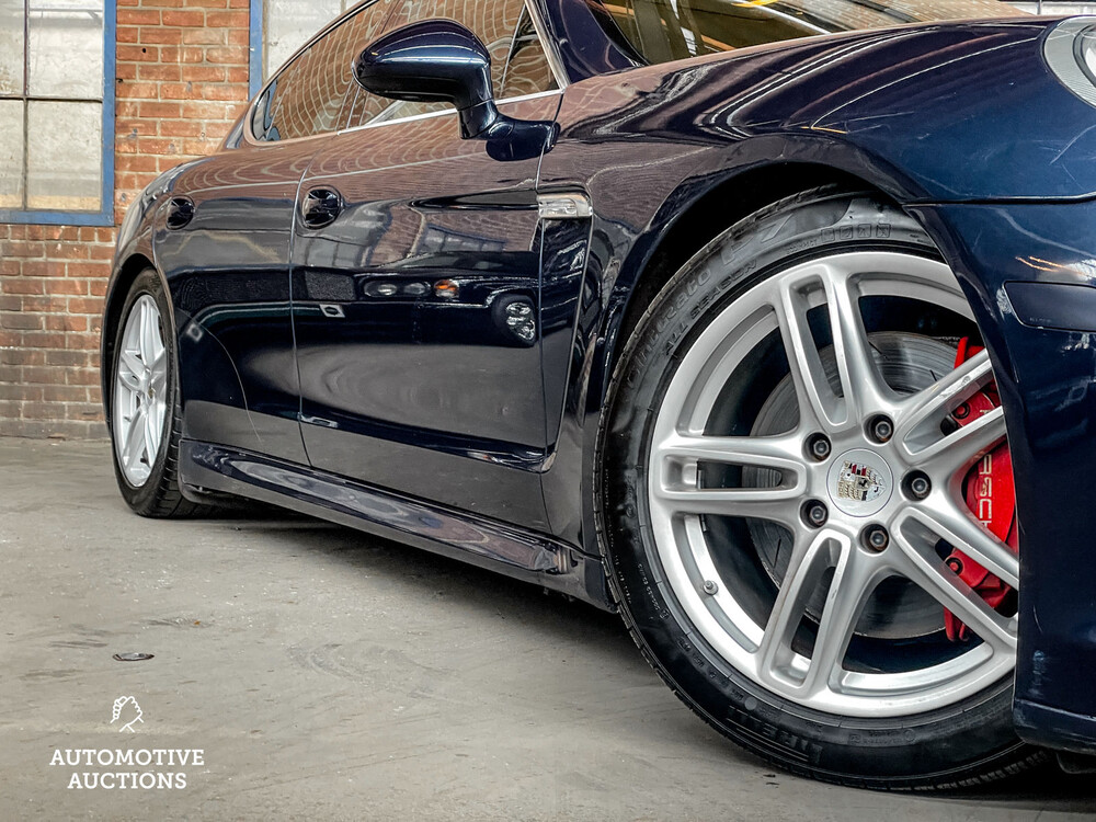 Porsche Panamera 4S 4.8 V8 400hp 2010