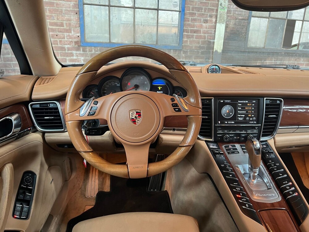 Porsche Panamera 4S 4.8 V8 400hp 2010
