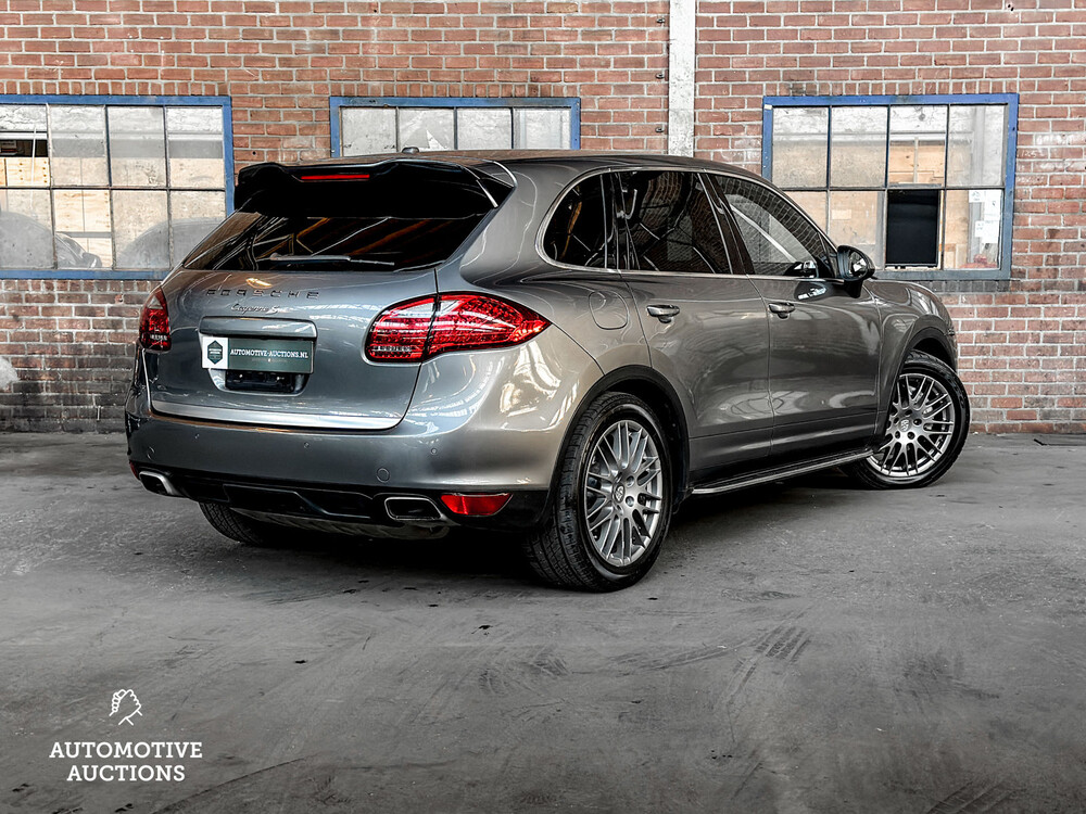 Porsche Cayenne S 4.8 V8 400hp 2011 Sport-Chrono