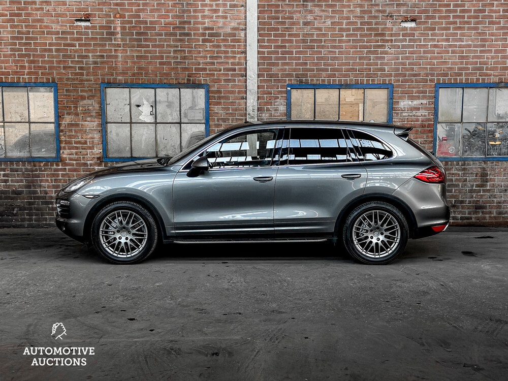 Porsche Cayenne S 4.8 V8 400hp 2011 Sport-Chrono
