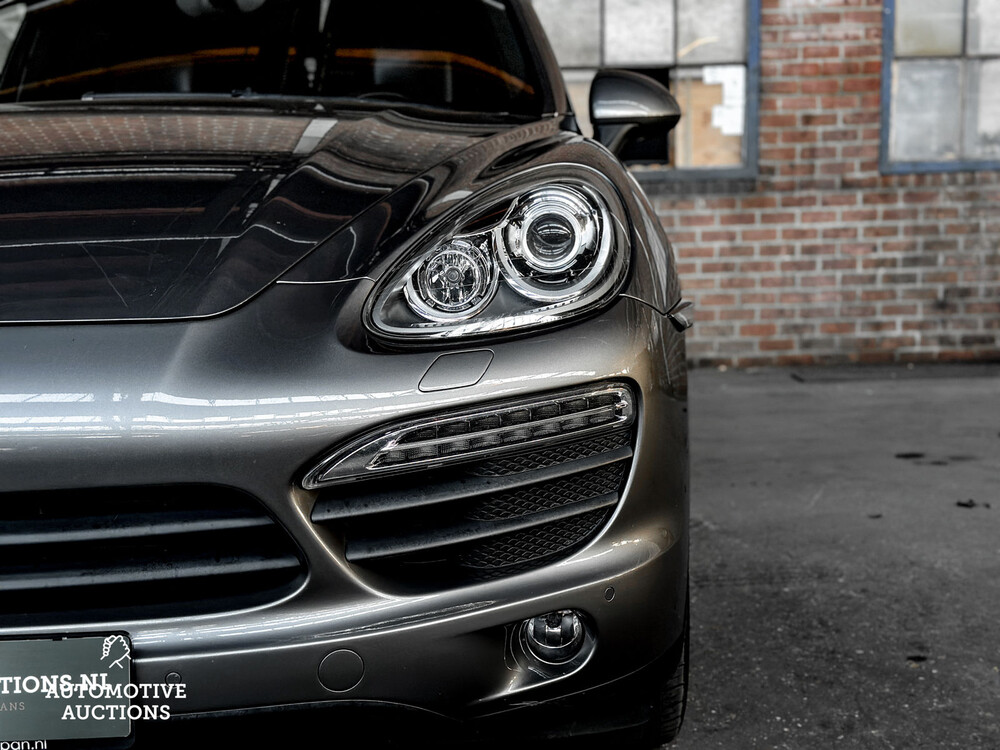 Porsche Cayenne S 4.8 V8 400hp 2011 Sport-Chrono