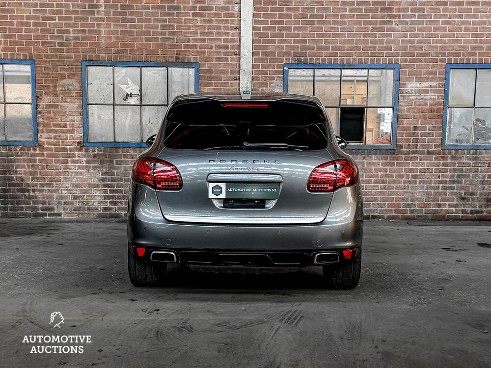 Porsche Cayenne S 4.8 V8 400hp 2011 Sport-Chrono