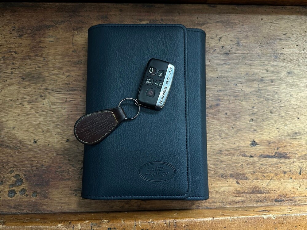 Land Rover - Vogue - Range Rover 4.4 SDV8 Vogue - Personenauto