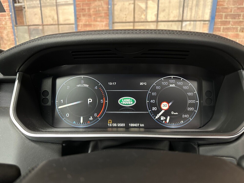 Land Rover - Vogue - Range Rover 4.4 SDV8 Vogue - Personenauto