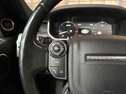 Land Rover - Vogue - Range Rover 4.4 SDV8 Vogue - Passenger car