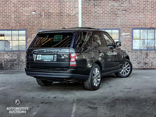 Land Rover - Vogue - Range Rover 4.4 SDV8 Vogue - Passenger car