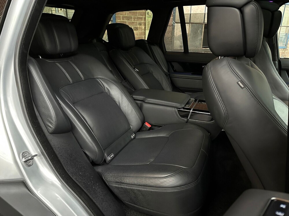 Land Rover Range Rover P400e Autobiography 404pk 2018, P-882-KR