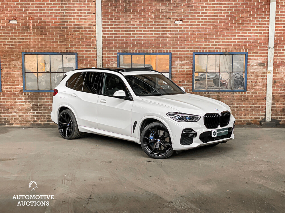 BMW X5 xDrive45e M-Sport High Executive 394pk 2022, X-076-HZ -Fabrieksgarantie