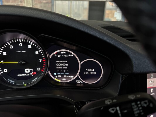 Porsche Cayenne E-Hybrid 3.0 V6 Sport-Chrono 462hp 2021, K-705-JN