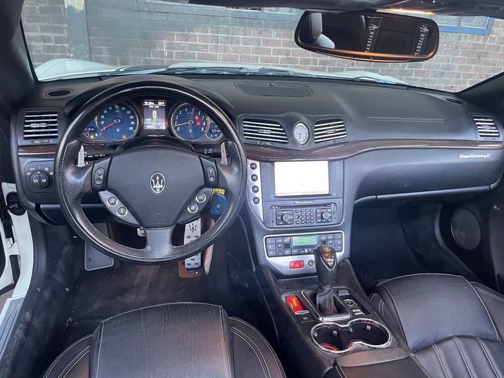 Maserati GranCabrio 4.7 460pk 2010