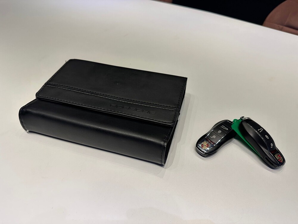 Porsche Cayenne S E-Hybrid 3.0 V6 416pk 2015 -Orig. NL- Plug-In Hybride, HF-230-S