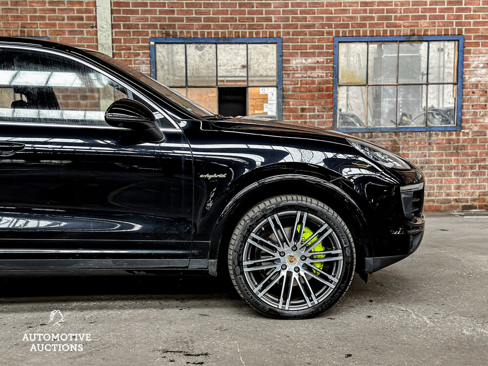 Porsche Cayenne S E-Hybrid 3.0 V6 416pk 2015 -Orig. NL- Plug-In Hybride, HF-230-S