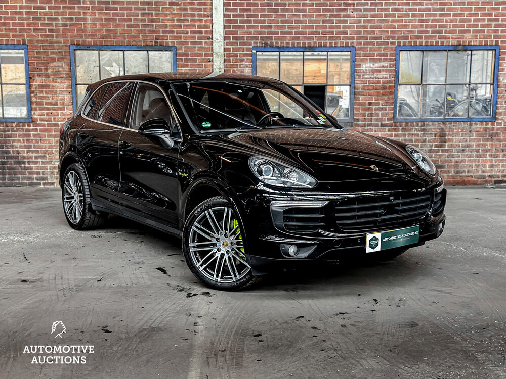 Porsche Cayenne S E-Hybrid 3.0 V6 416pk 2015 -Orig. NL- Plug-In Hybride, HF-230-S