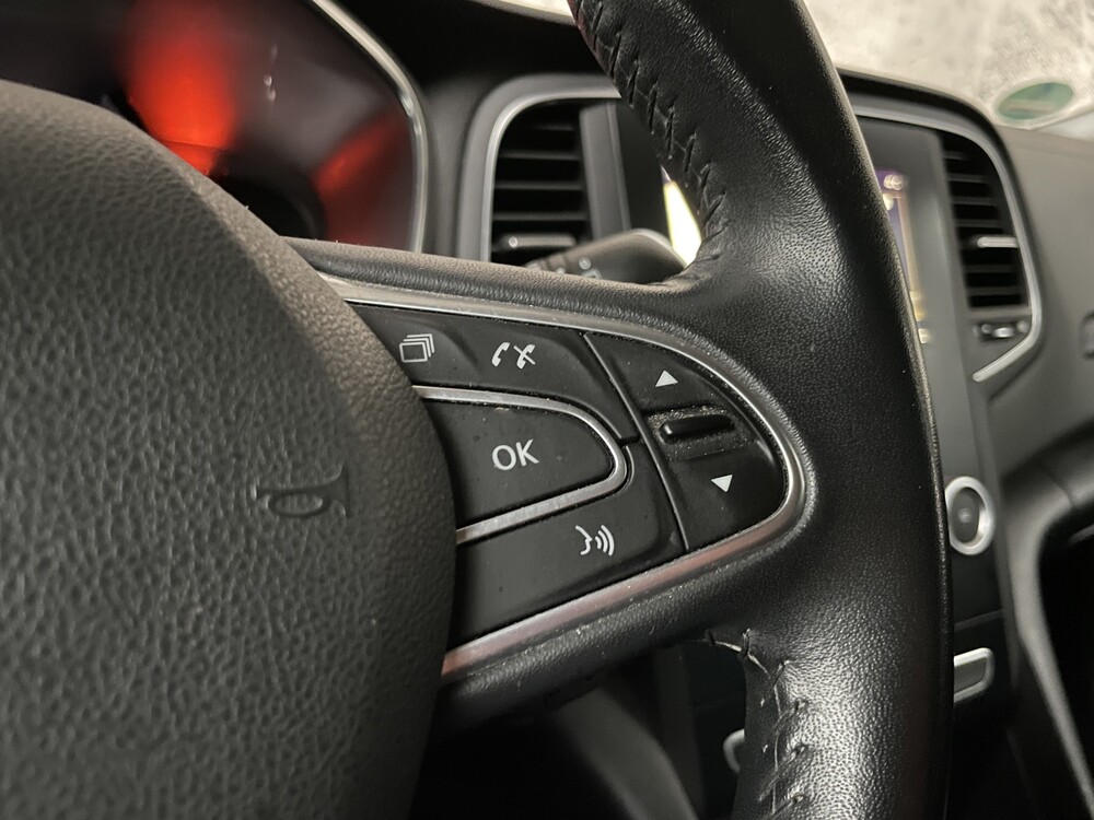 Renault Mégane Estate 1.2 TCe Limited 132hp 2018 -Orig. NL-, SF-883-B