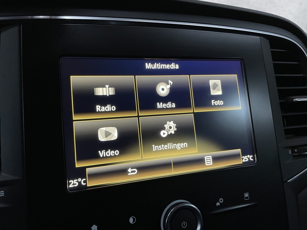 Renault Mégane Estate 1.2 TCe Limited 132hp 2018 -Orig. NL-, SF-883-B