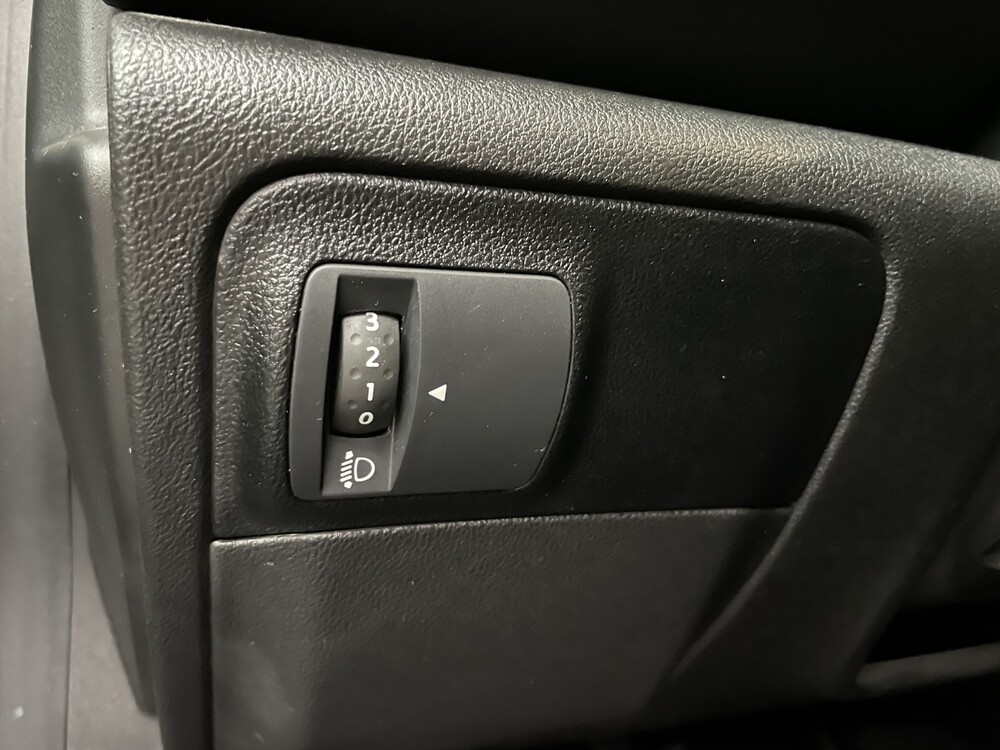 Renault Mégane Estate 1.2 TCe Limited 132hp 2018 -Orig. NL-, SF-883-B