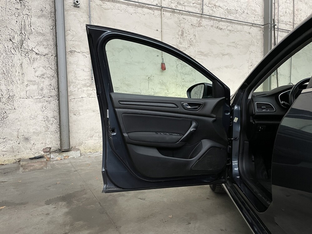 Renault Mégane Estate 1.2 TCe Limited 132hp 2018 -Orig. NL-, SF-883-B