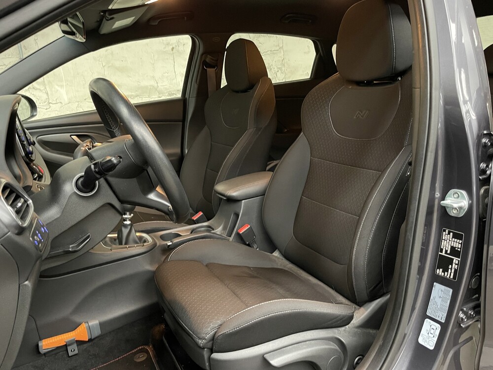 Hyundai i30 Fastback 1.4 T-GDI N Line 140hp 2019 -Orig. NL-, ZJ-954-G