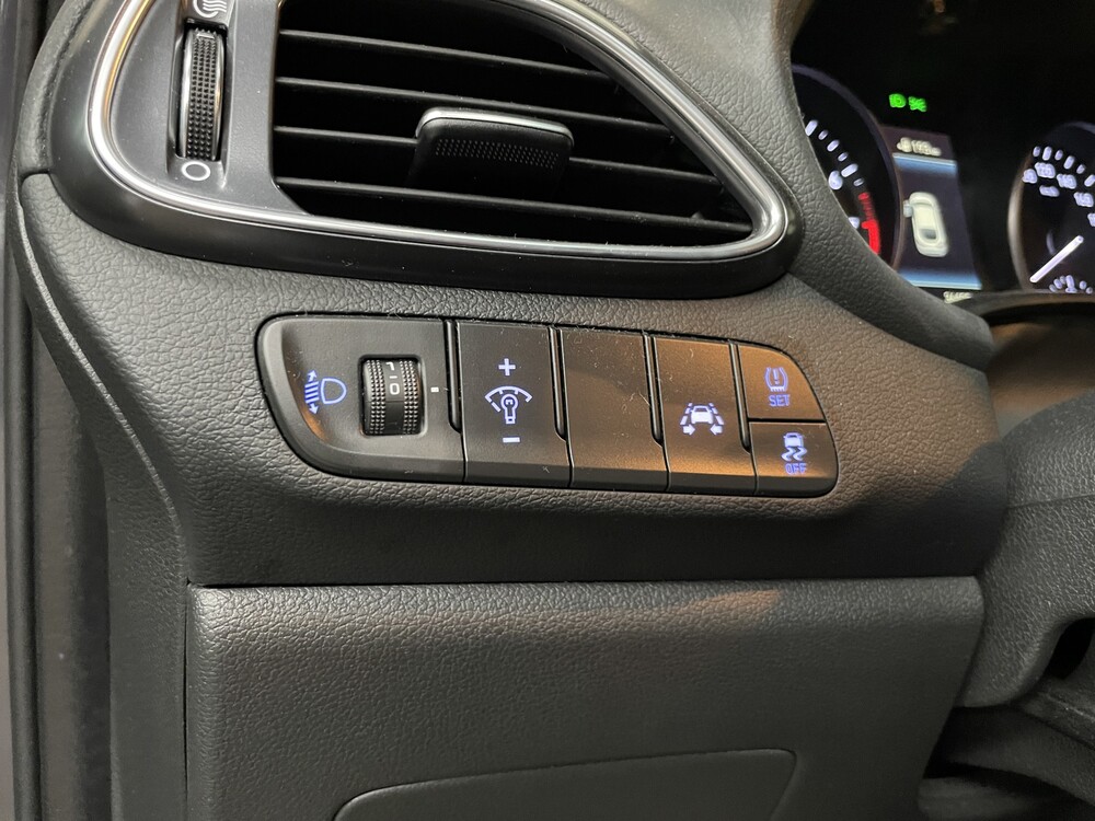 Hyundai i30 Fastback 1.4 T-GDI N Line 140hp 2019 -Orig. NL-, ZJ-954-G