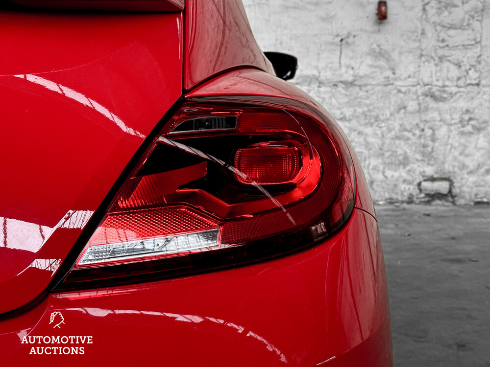 Volkswagen Beetle S 2.0 122hp 2018