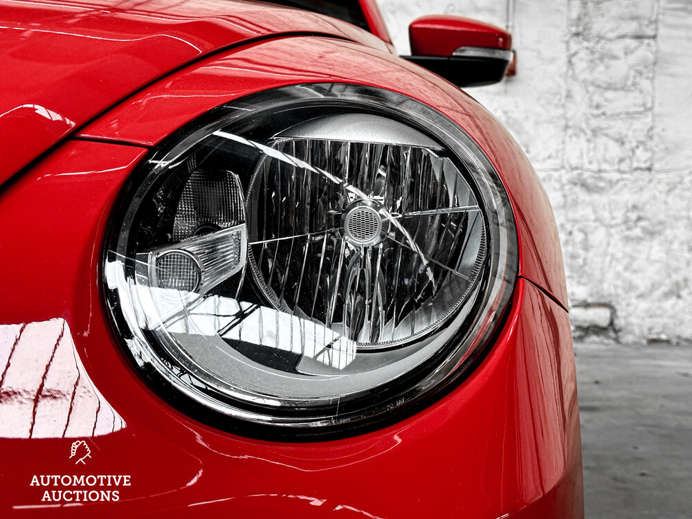 Volkswagen Beetle S 2.0 122hp 2018