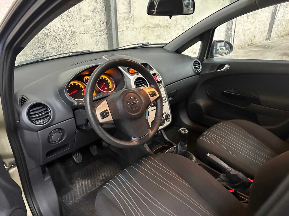 Opel Corsa 1.4-16V Business 90PS 2008, GV-214-L