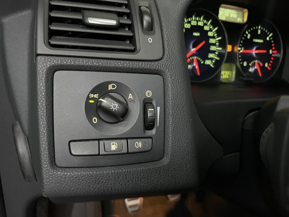 Volvo C30 1.6 D2 R-edition 114PS 2012 -Orig. NL-, 56-XJZ-5