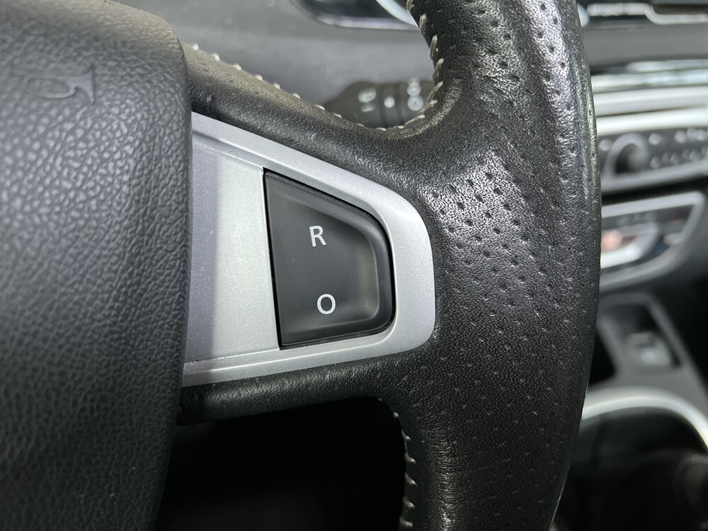 Renault Grand Scénic 1.4 TCe Bose 7p. 131PS 2011 -Orig. NL-, 25-SPX-2