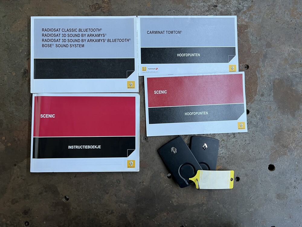 Renault Grand Scénic 1.4 TCe Bose 7p. 131PS 2011 -Orig. NL-, 25-SPX-2