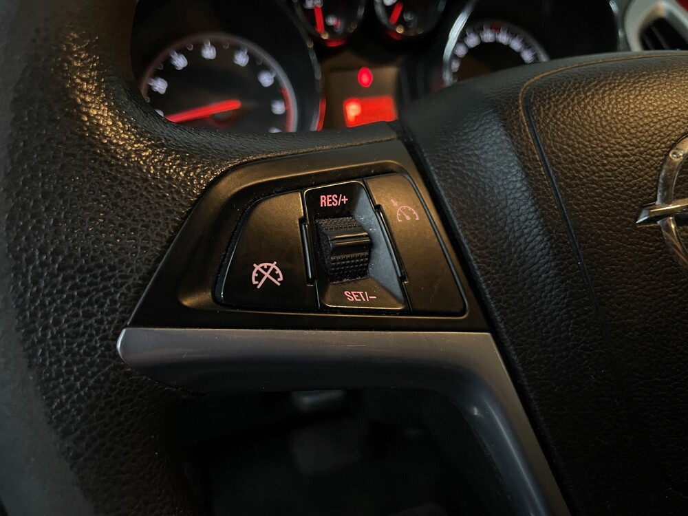 Opel Astra 1.6 Edition 116HP 2011, JZ-203-F