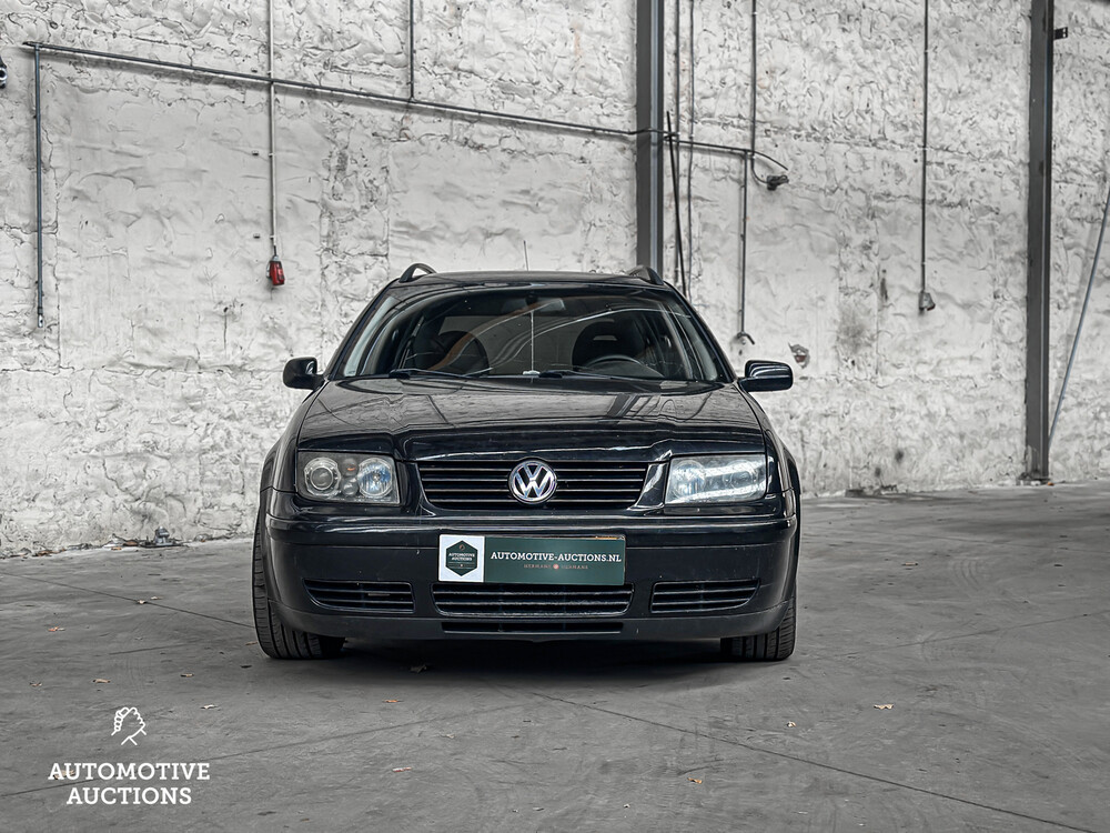 Volkswagen Bora Variant 2.3 V5 Highline 150hp 1999 -Orig. NL-, 52-DJ-BZ