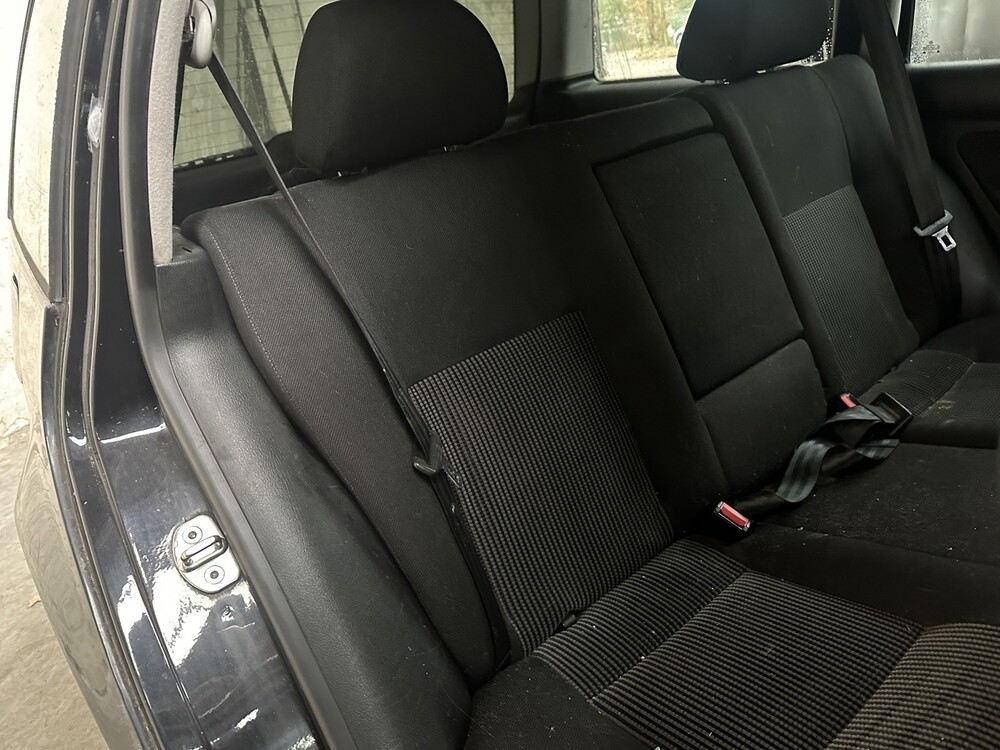 Volkswagen Bora Variant 2.3 V5 Highline 150hp 1999 -Orig. NL-, 52-DJ-BZ