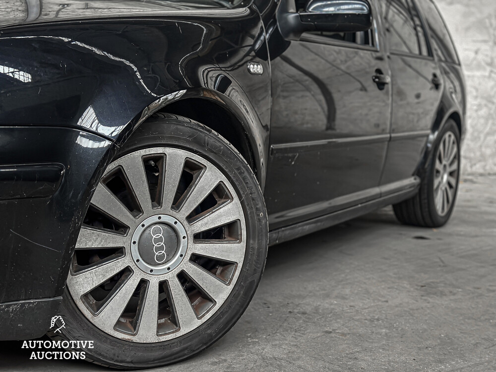 Volkswagen Bora Variant 2.3 V5 Highline 150hp 1999 -Orig. NL-, 52-DJ-BZ