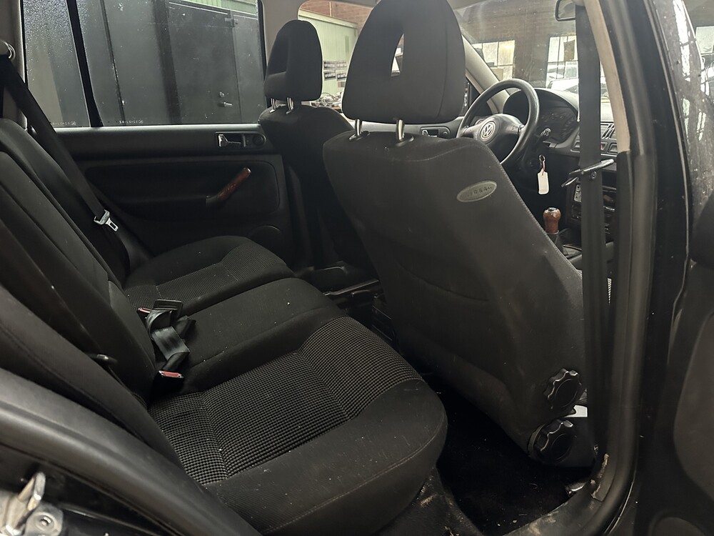 Volkswagen Bora Variant 2.3 V5 Highline 150hp 1999 -Orig. NL-, 52-DJ-BZ