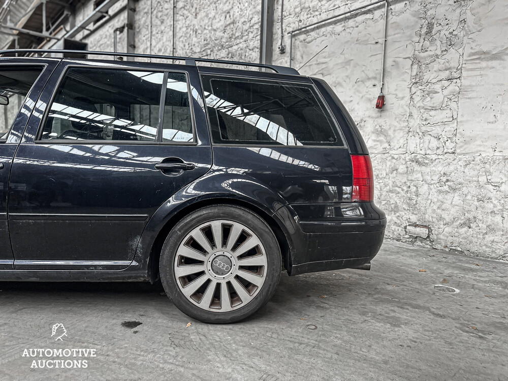 Volkswagen Bora Variant 2.3 V5 Highline 150hp 1999 -Orig. NL-, 52-DJ-BZ