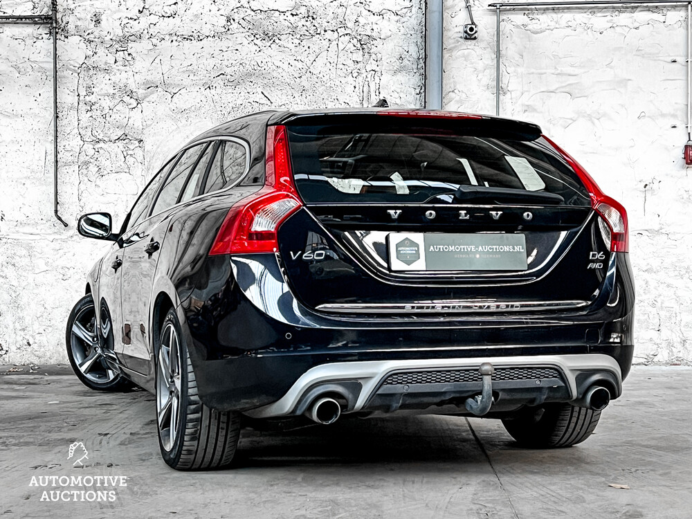 Volvo V60 2.4 D6 AWD Plug-In Hybrid R-Design 215PS 2014, -orig. GB- 6-XXZ-18