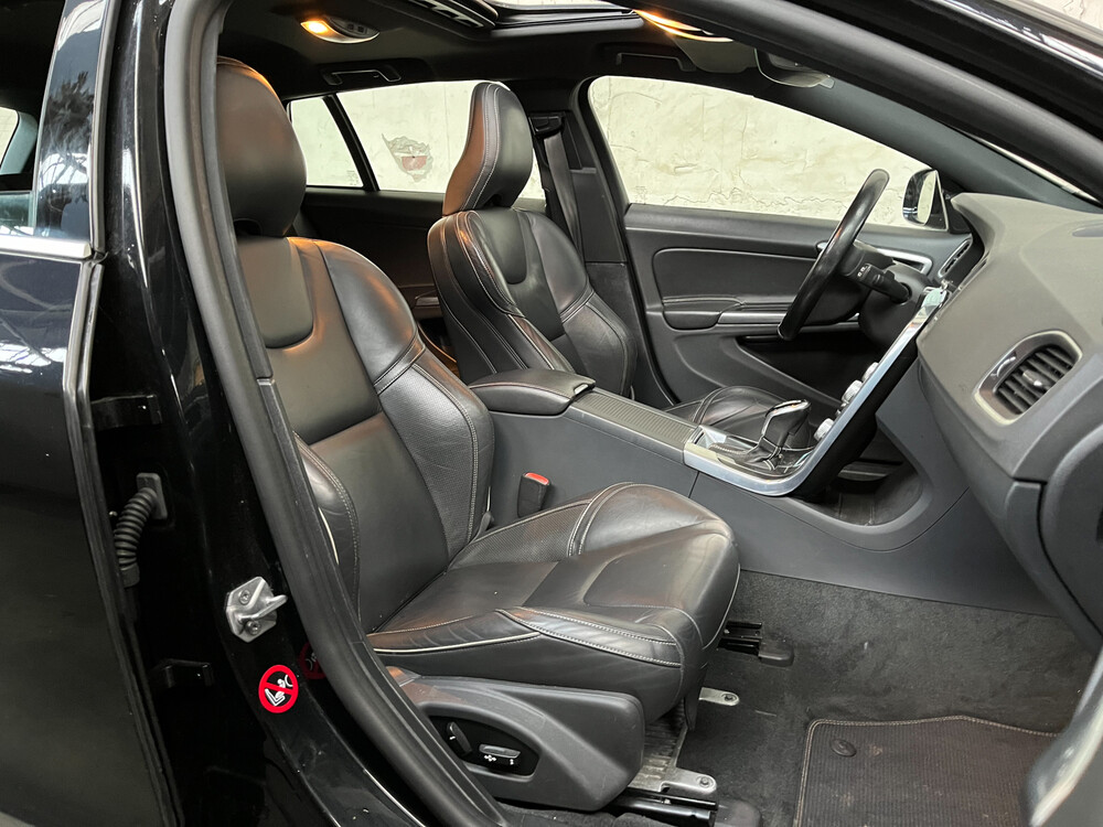 Volvo V60 2.4 D6 AWD Plug-In Hybrid R-Design 215PS 2014, -orig. GB- 6-XXZ-18