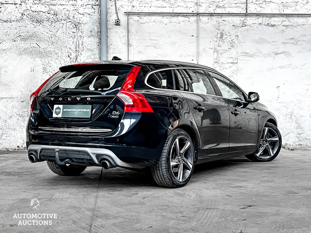 Volvo V60 2.4 D6 AWD Plug-In Hybrid R-Design 215PS 2014, -orig. GB- 6-XXZ-18